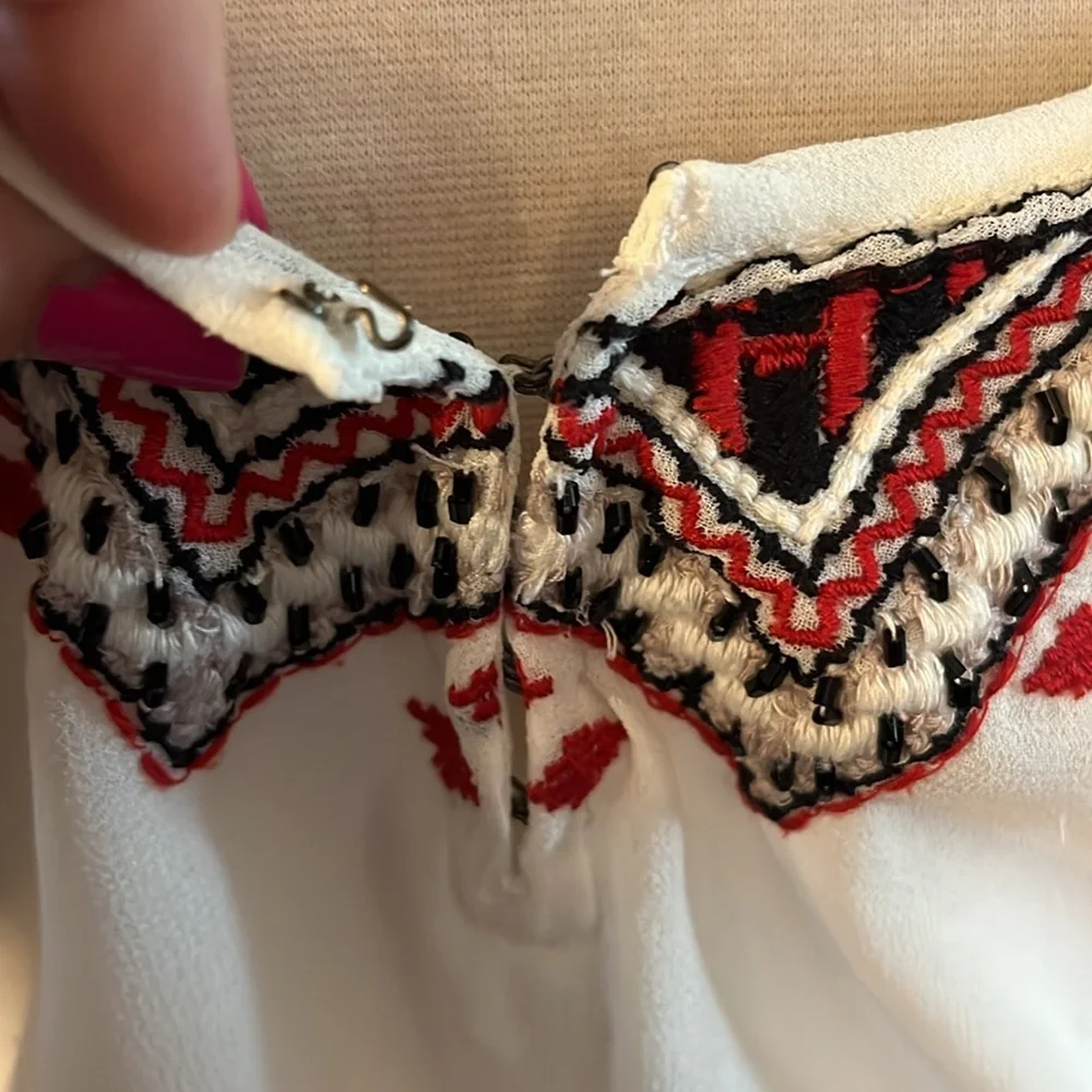 Free People Boho Summer Cream semi shear Dress w/Red Aztec Embroidery Size M - Picture 7 of 17